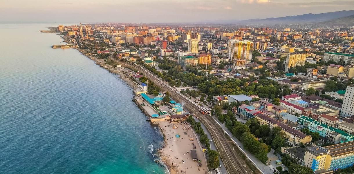 Что посмотреть в Махачкале: достопримечательности, море и маршруты на 1–3 дня